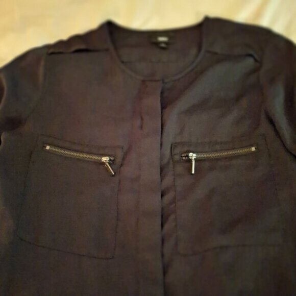 Wassio Women's Black Utility Long Sleeve Top with Zippered Pockets - Picture 4 of 9